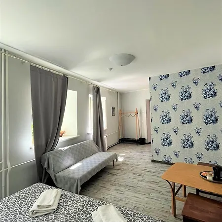Готель Godart 4*