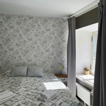 Godart Готель 4*